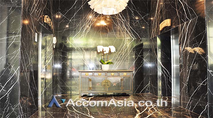 5  Office Space For Rent in Phaholyothin ,Bangkok MRT Phahon Yothin at Promphan 3 AA15834